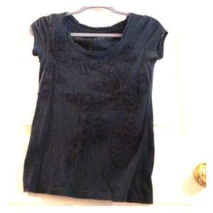 🌻 2/$16,3/$22 Ann Taylor loft embellished shirt